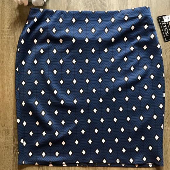 NYCC Dresses & Skirts - 🇺🇸➕Blue Diamond Print Skirt 🇺🇸